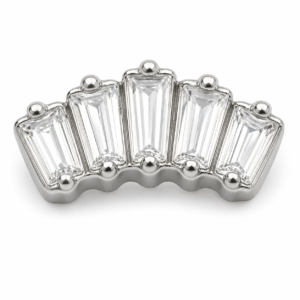 Piercing Topo Cluster em Titânio com 5 Zircônias Baguete