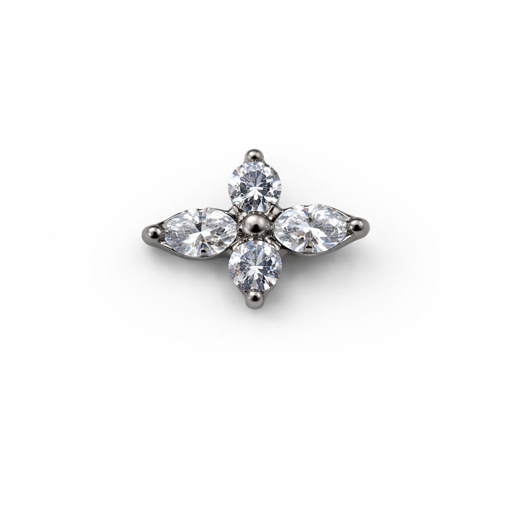 Topo de Piercing Flor 4 Pétalas com Zircônias em Titânio